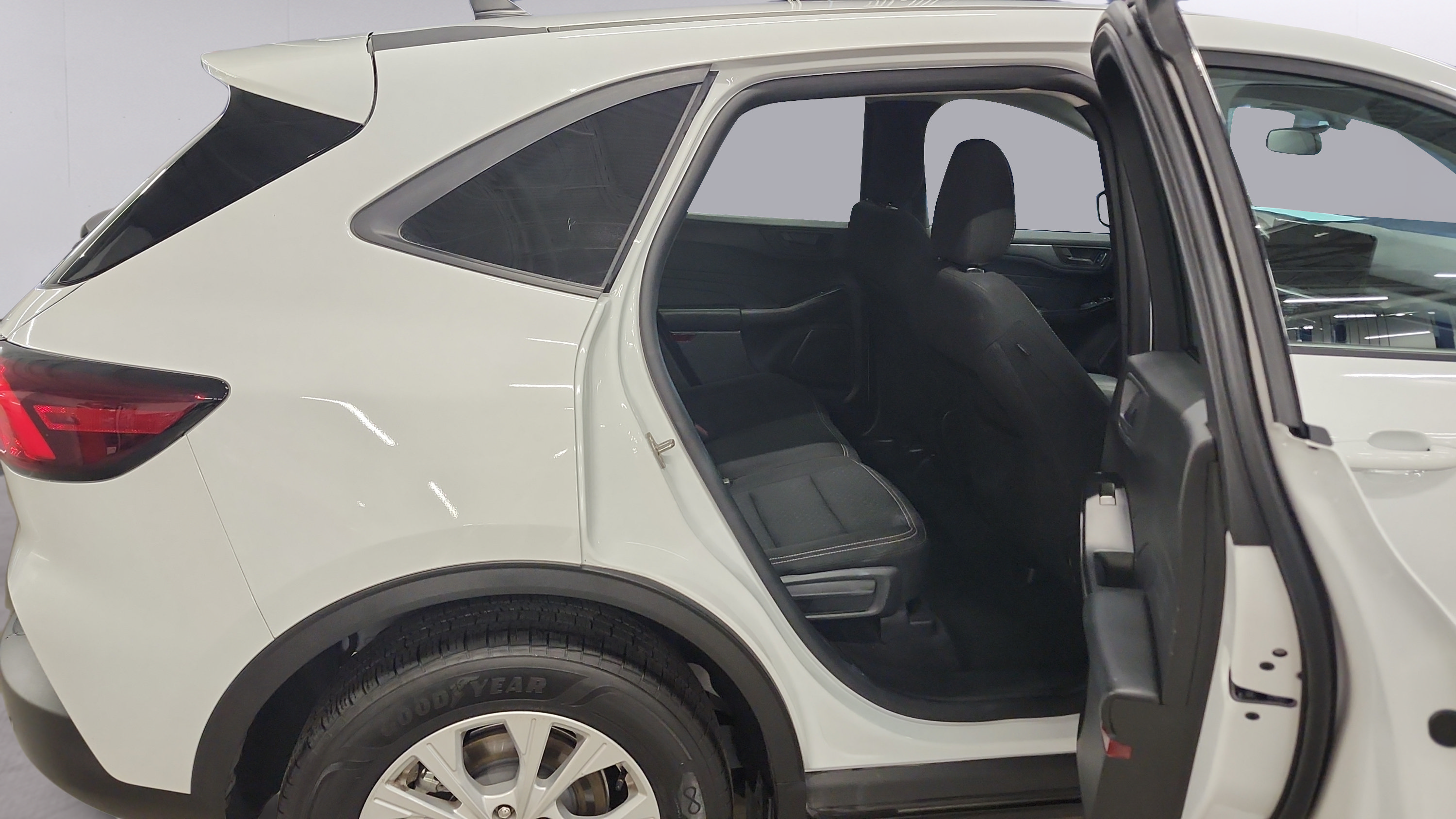 Certified 2025 Ford Escape Active w/ Tech Pack #1 AWD/4WD image 23