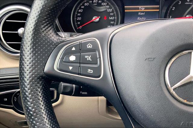 Used 2019 Mercedes-Benz GLC 300 4MATIC image 22