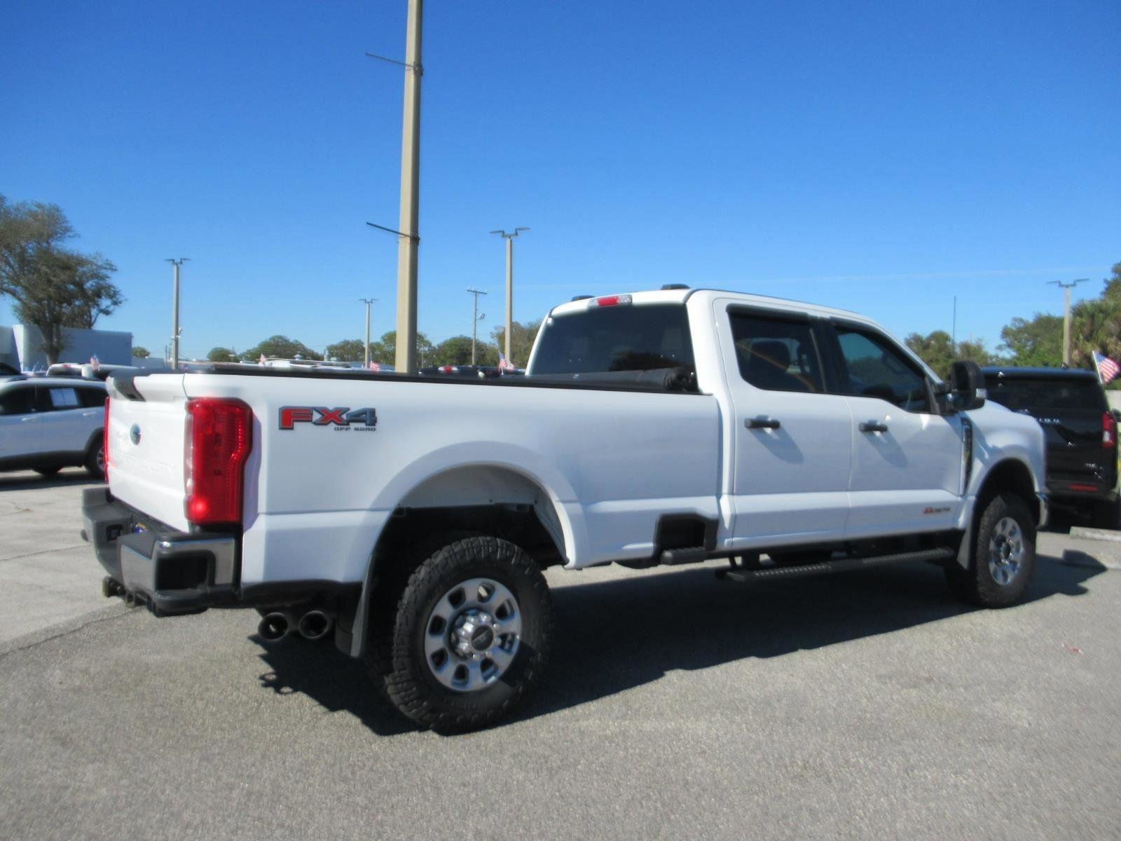 Certified 2023 Ford F350 XLT image 4