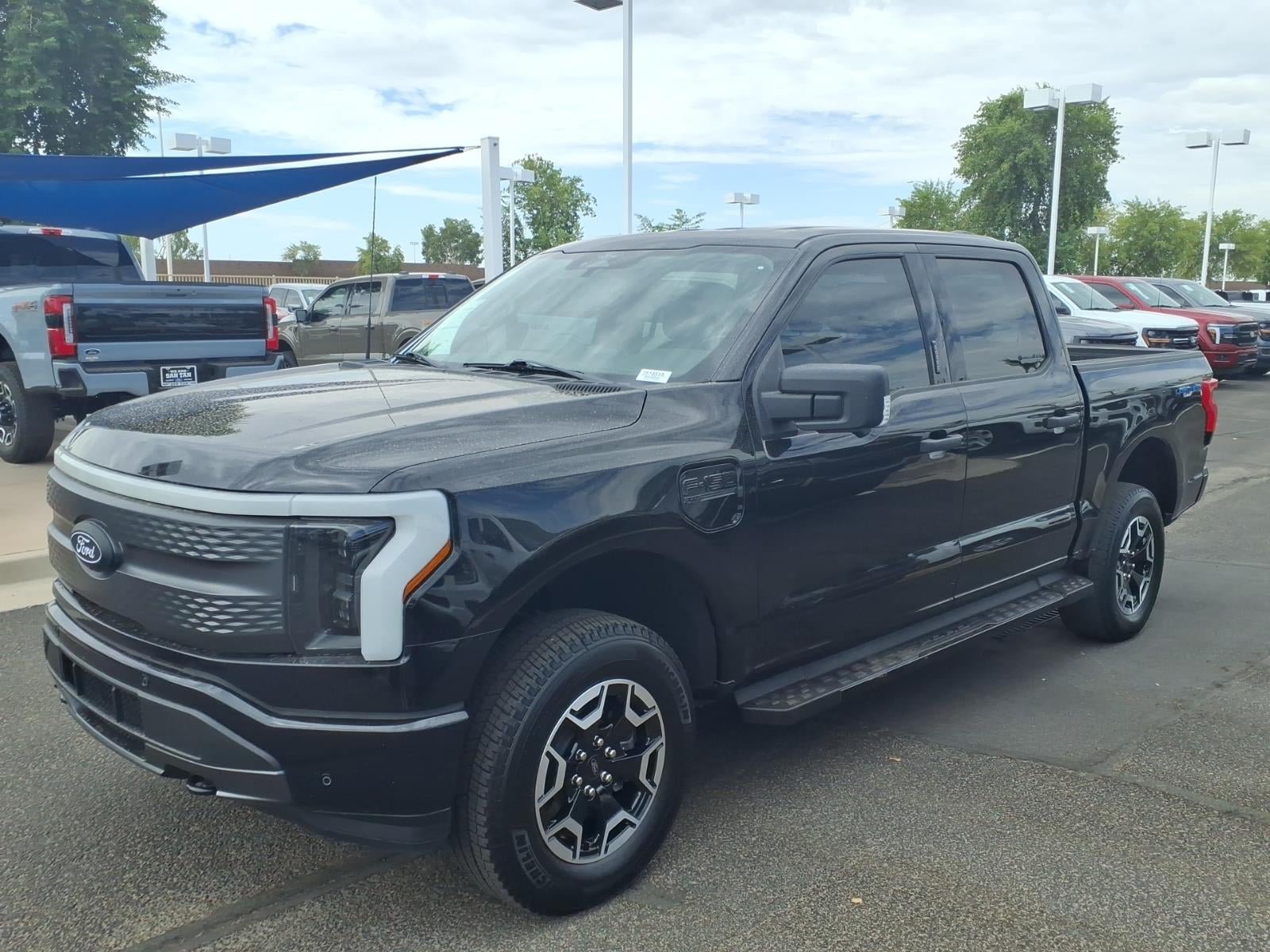 Certified 2022 Ford F150 Lightning XLT AWD/4WD image 7