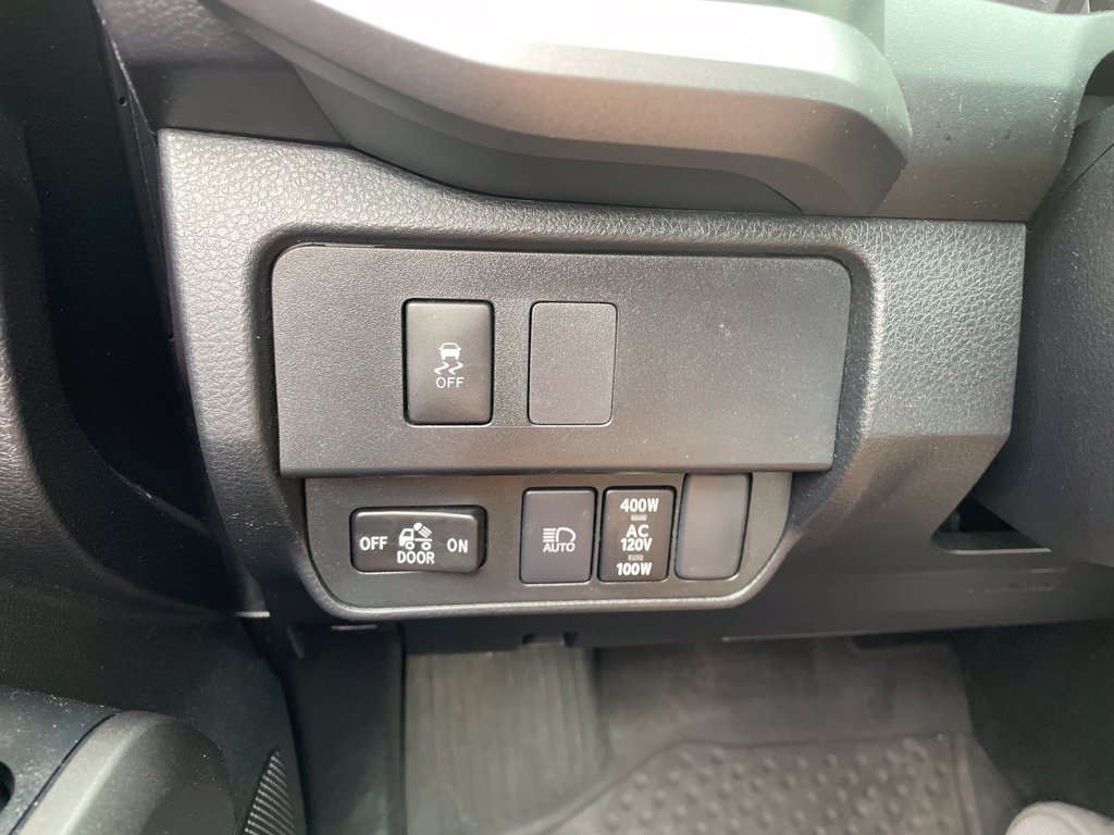 Used 2023 Toyota Tacoma TRD Sport w/ TRD Premium Sport Package AWD/4WD image 28