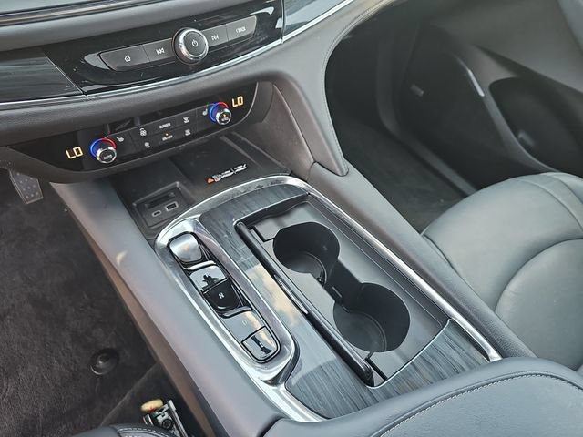 Used 2023 Buick Enclave Essence w/ Experience Buick Package FWD image 31