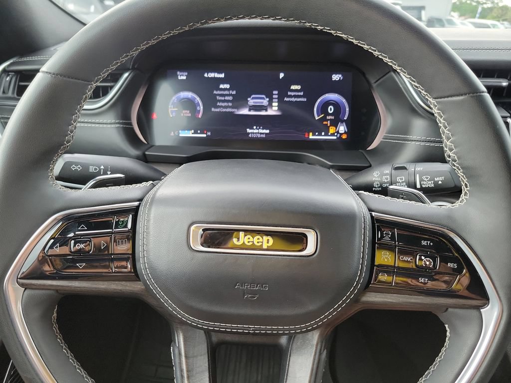Used 2023 Jeep Grand Cherokee L Overland AWD/4WD image 26