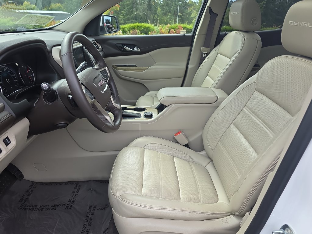 Used 2019 GMC Acadia Denali w/ Technology Package AWD/4WD image 5