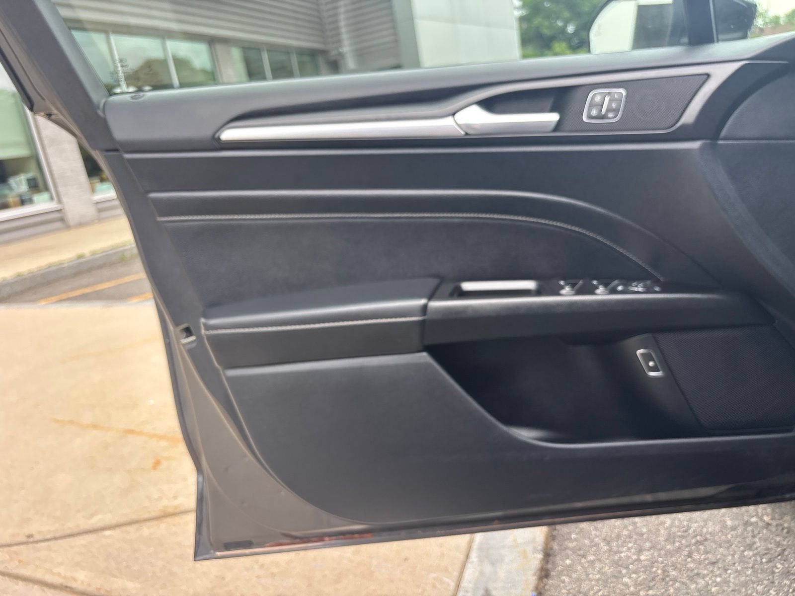 Certified 2019 Ford Fusion Energi Titanium FWD image 33