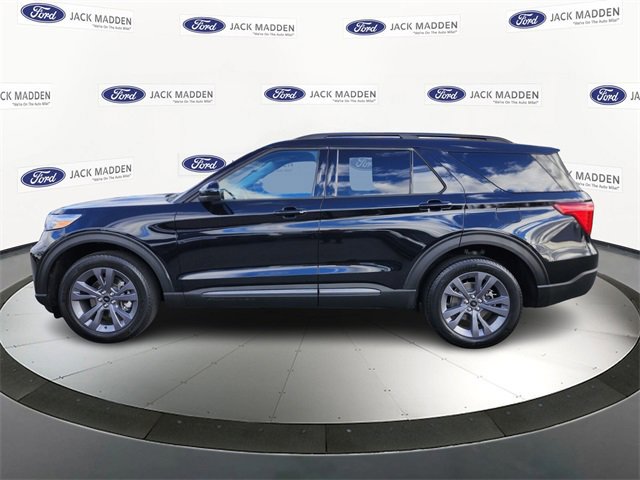 Certified 2022 Ford Explorer XLT w/ Equipment Group 202A image 6