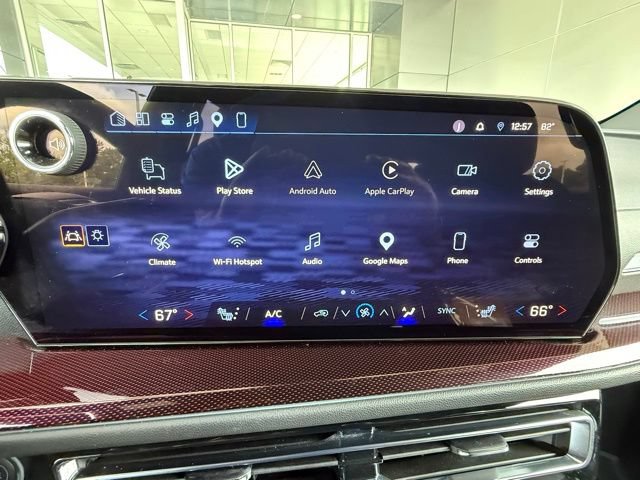Used 2025 Chevrolet Traverse Z71 w/ LPO, Cargo Package AWD/4WD image 30