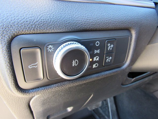 Certified 2022 Ford Explorer Limited w/ Equipment Group 301A AWD/4WD image 15