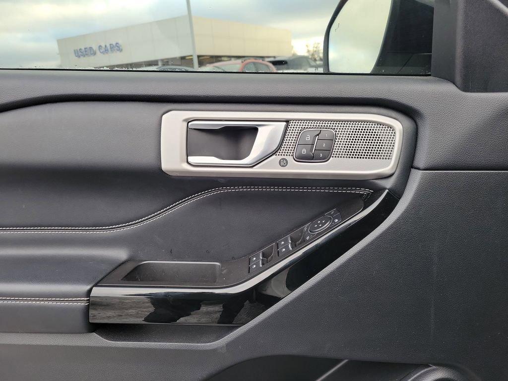 Certified 2022 Ford Explorer ST w/ Equipment Group 401A image 17