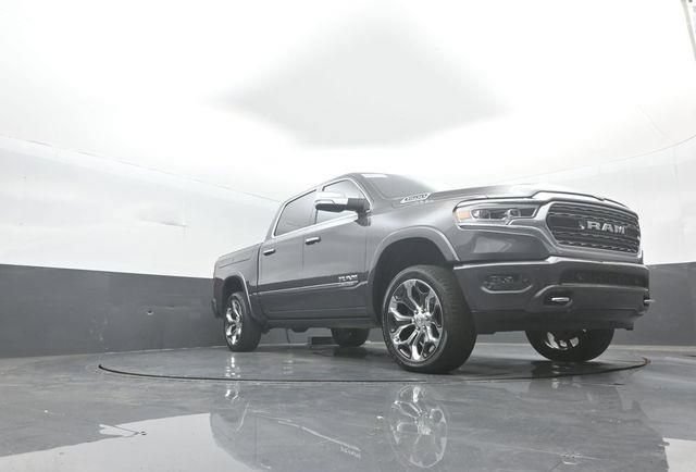 Used 2022 RAM 1500 Limited w/ Body Color Bumper Group AWD/4WD image 37