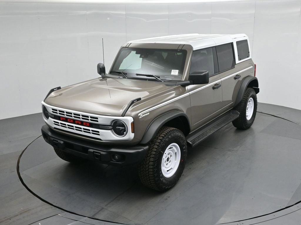 Certified 2026 Ford Bronco Heritage Edition AWD/4WD image 38
