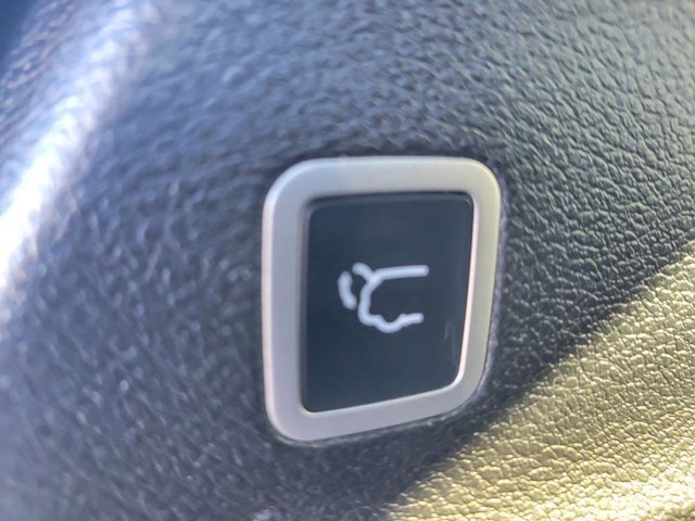 Used 2020 Chrysler Pacifica Limited image 25