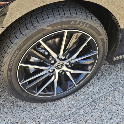 Used 2024 Toyota Camry SE image 9