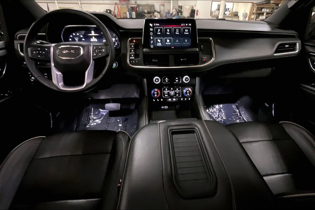 Used 2023 GMC Yukon SLT image 14