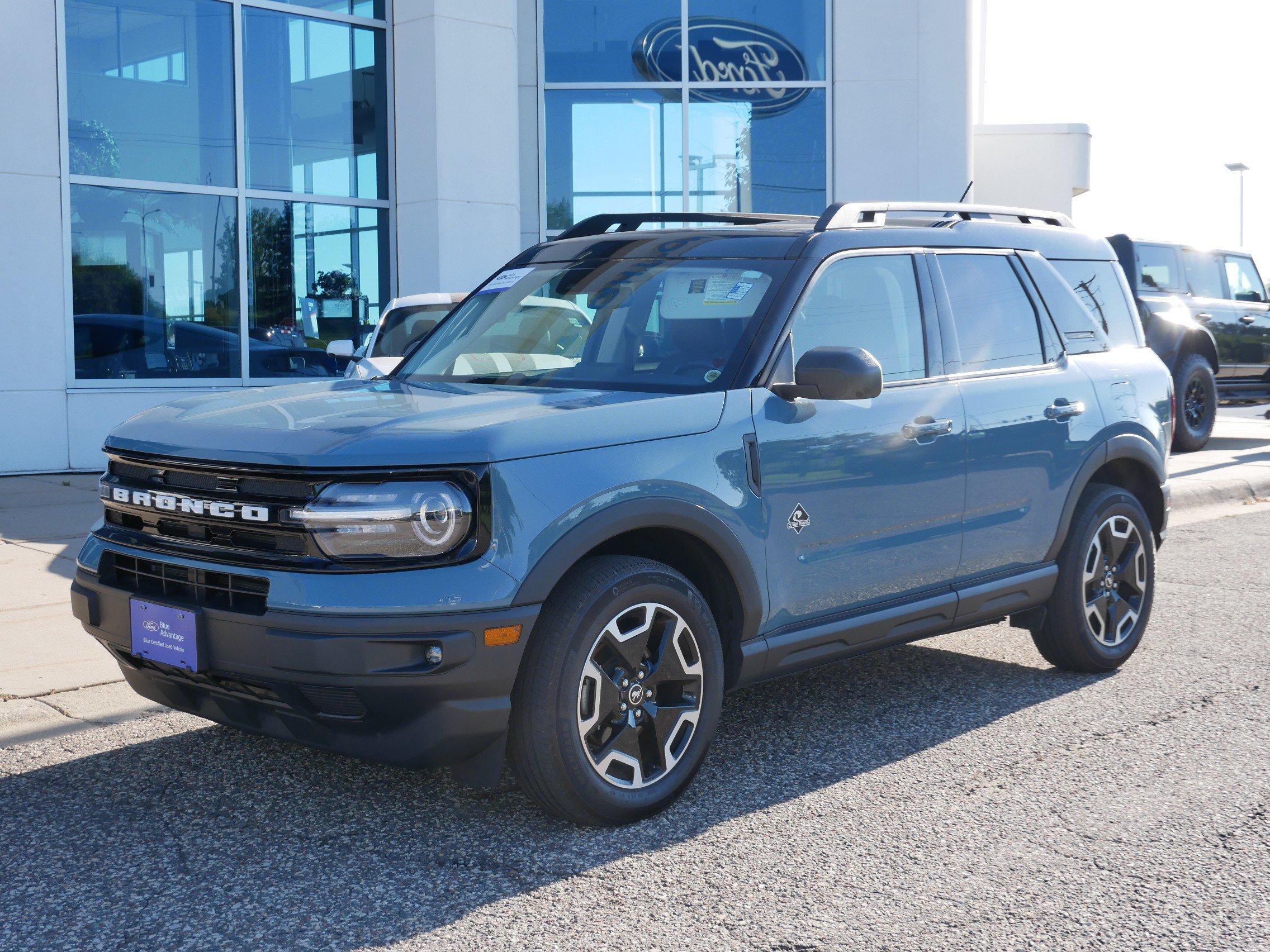 Certified 2023 Ford Bronco Sport Outer Banks w/ Tech Package AWD/4WD image 25