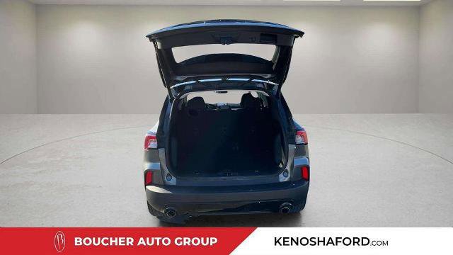 Certified 2022 Ford Escape SE w/ SE Sport Appearance Package image 9