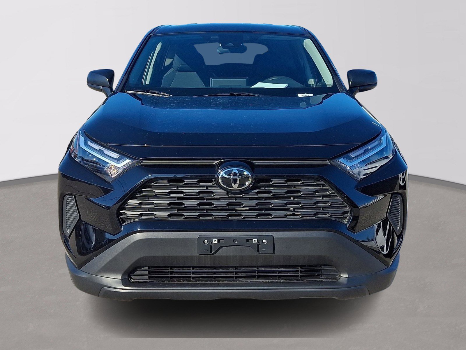 Used 2025 Toyota RAV4 LE image 2