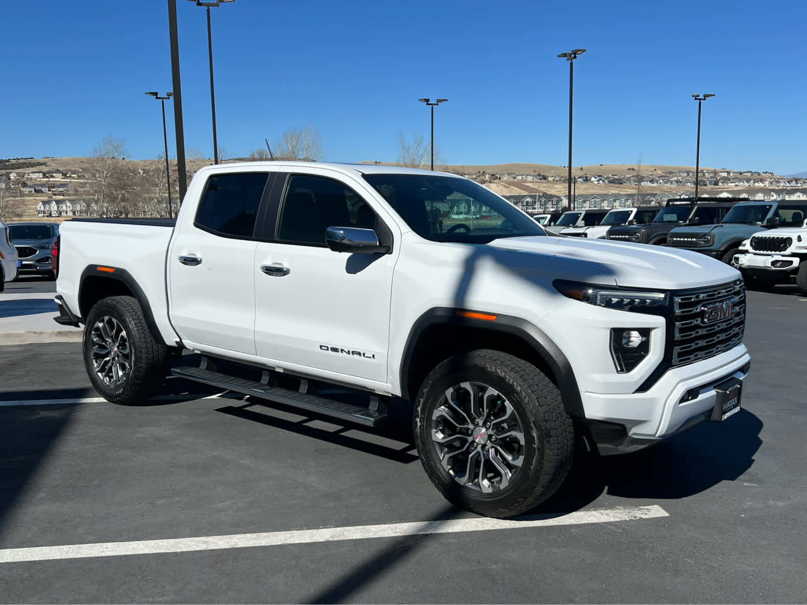 Used 2023 GMC Canyon Denali image 11