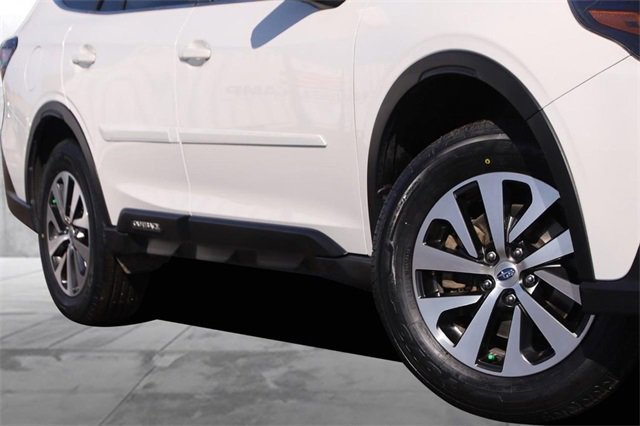 Used 2021 Subaru Outback Premium image 3