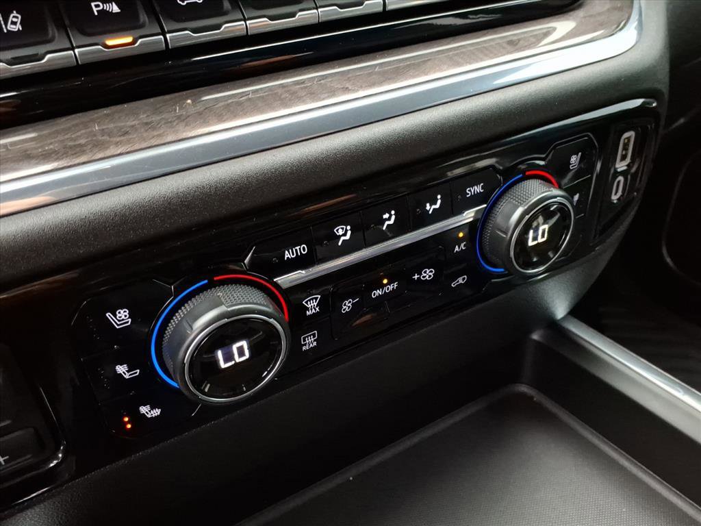 Used 2024 Chevrolet Silverado 3500 LTZ w/ LTZ Plus Package image 23