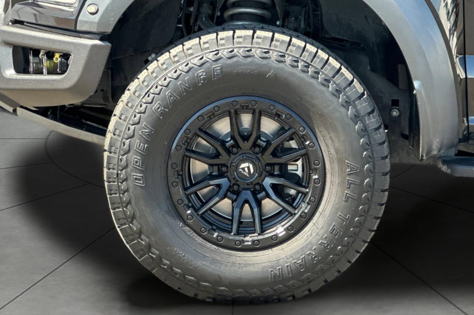Certified 2019 Ford F150 Raptor w/ Equipment Group 802A Luxury AWD/4WD image 30