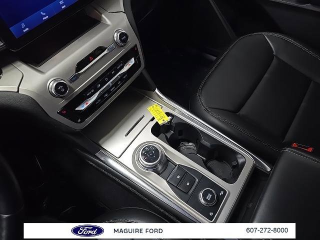 Certified 2022 Ford Explorer XLT w/ Equipment Group 202A image 26