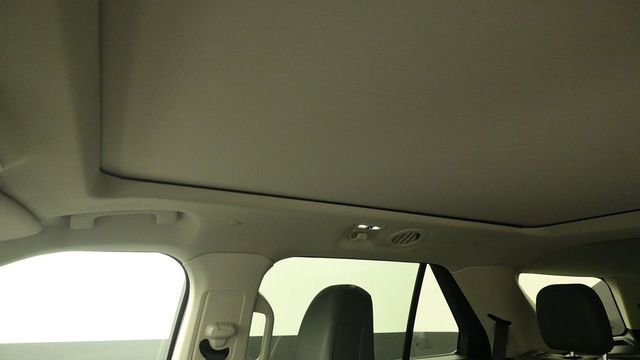 Certified 2025 Ford Explorer Active w/ Active Comfort Package AWD/4WD image 23