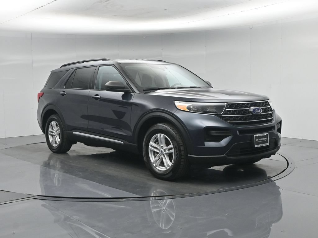 Certified 2023 Ford Explorer XLT RWD image 7