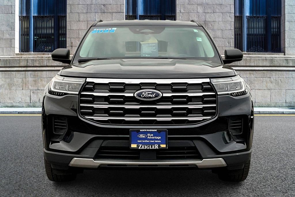 Certified 2025 Ford Explorer Active image 3