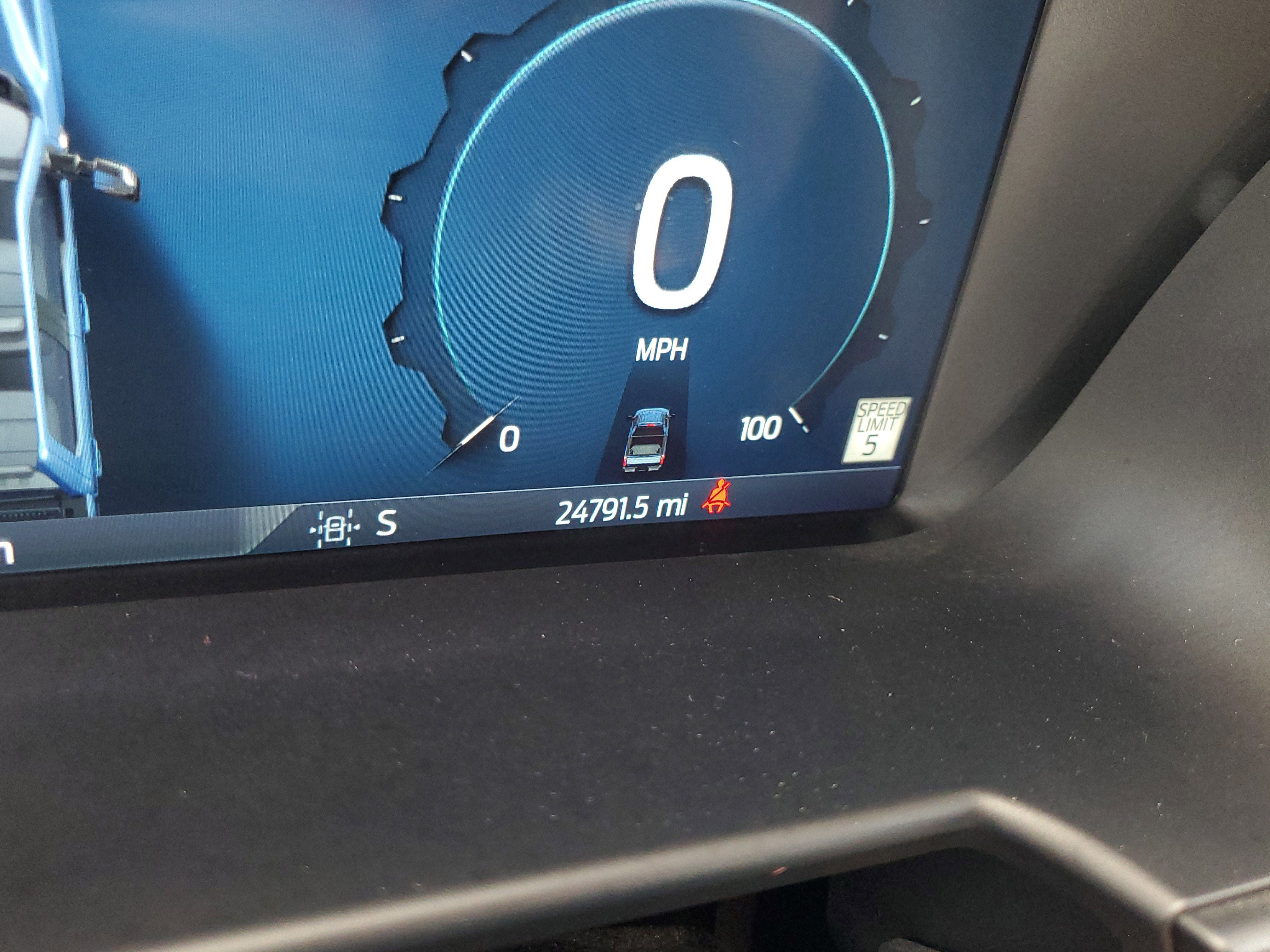 Certified 2024 Ford F350 Platinum w/ FX4 Off-Road Package image 23