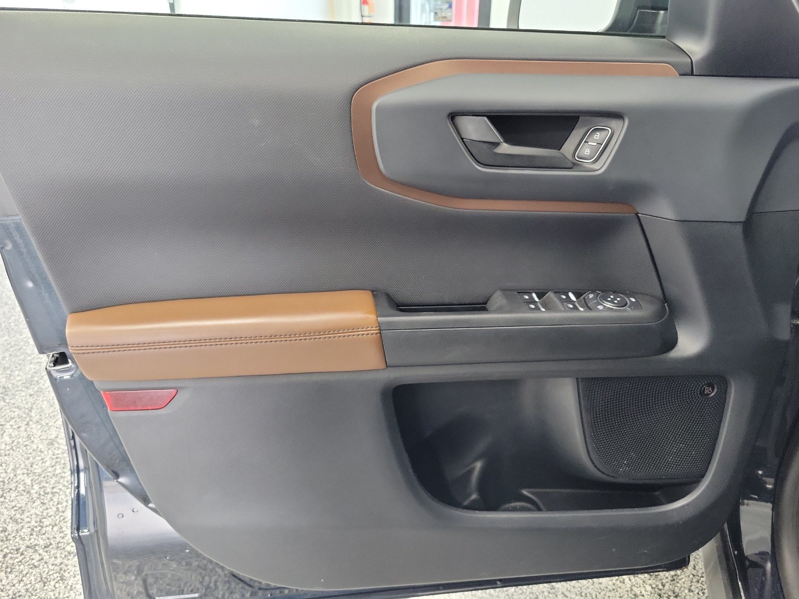Certified 2021 Ford Bronco Sport Outer Banks w/ Outer Banks Package (96D) AWD/4WD image 6