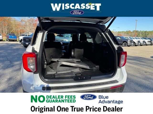 Certified 2022 Ford Explorer XLT w/ Equipment Group 202A image 17