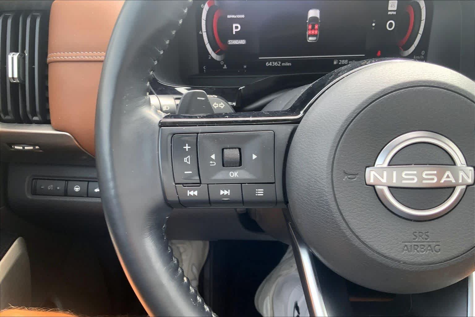 Used 2022 Nissan Pathfinder Platinum w/ Cargo Package FWD image 24