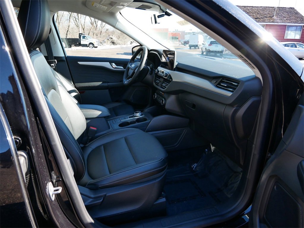 Certified 2022 Ford Escape SEL w/ Technology Package image 8