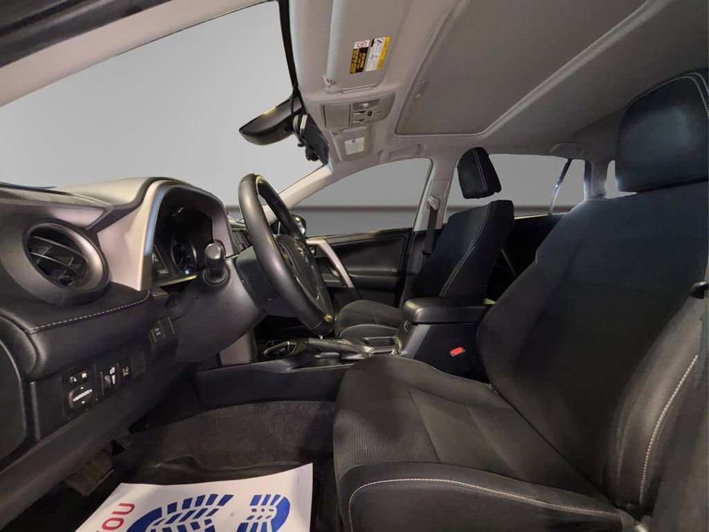 Used 2018 Toyota RAV4 XLE w/ Plus Extra Value Package image 11