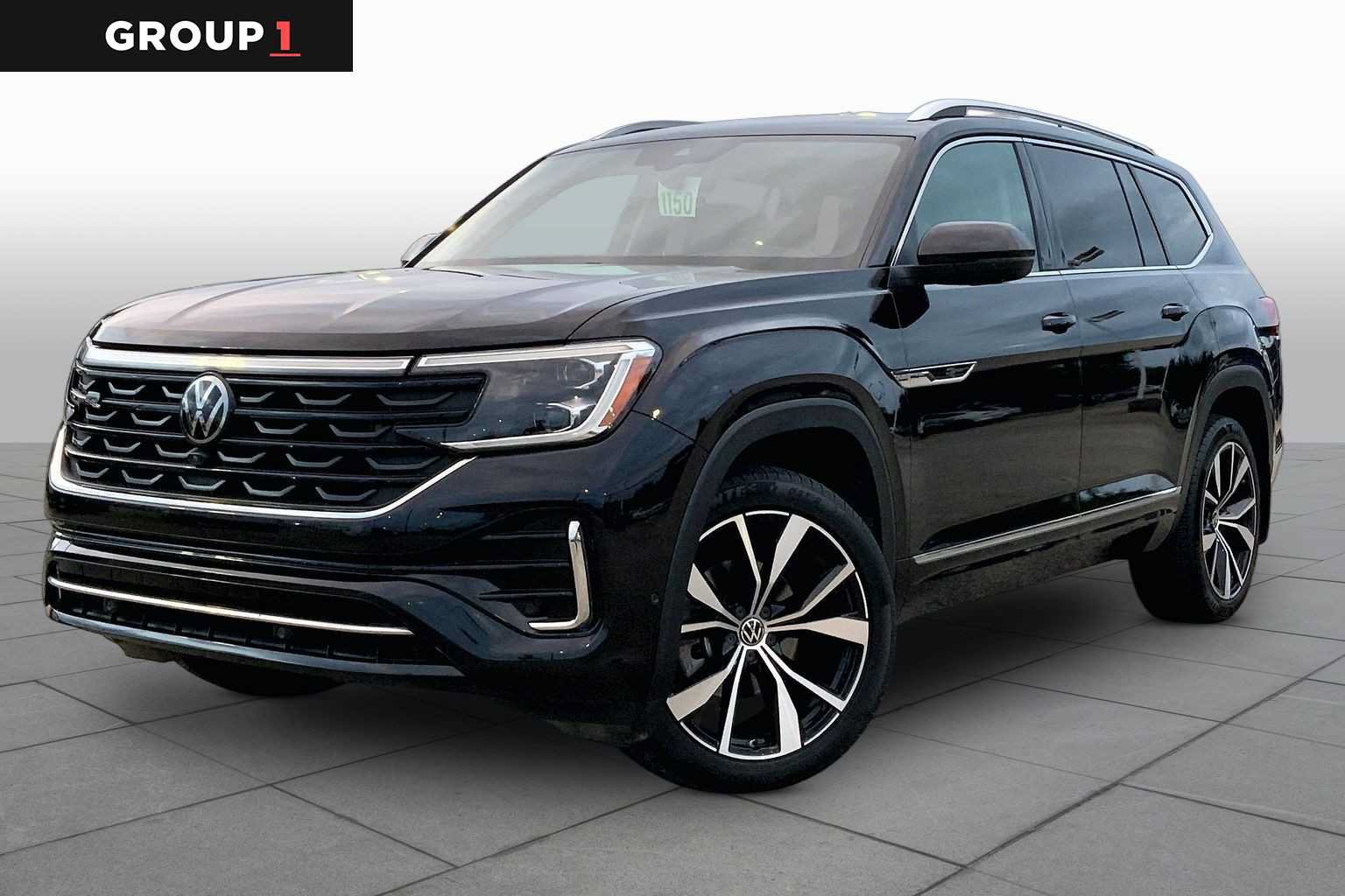 Used 2024 Volkswagen Atlas SEL Premium R-Line AWD/4WD image 1
