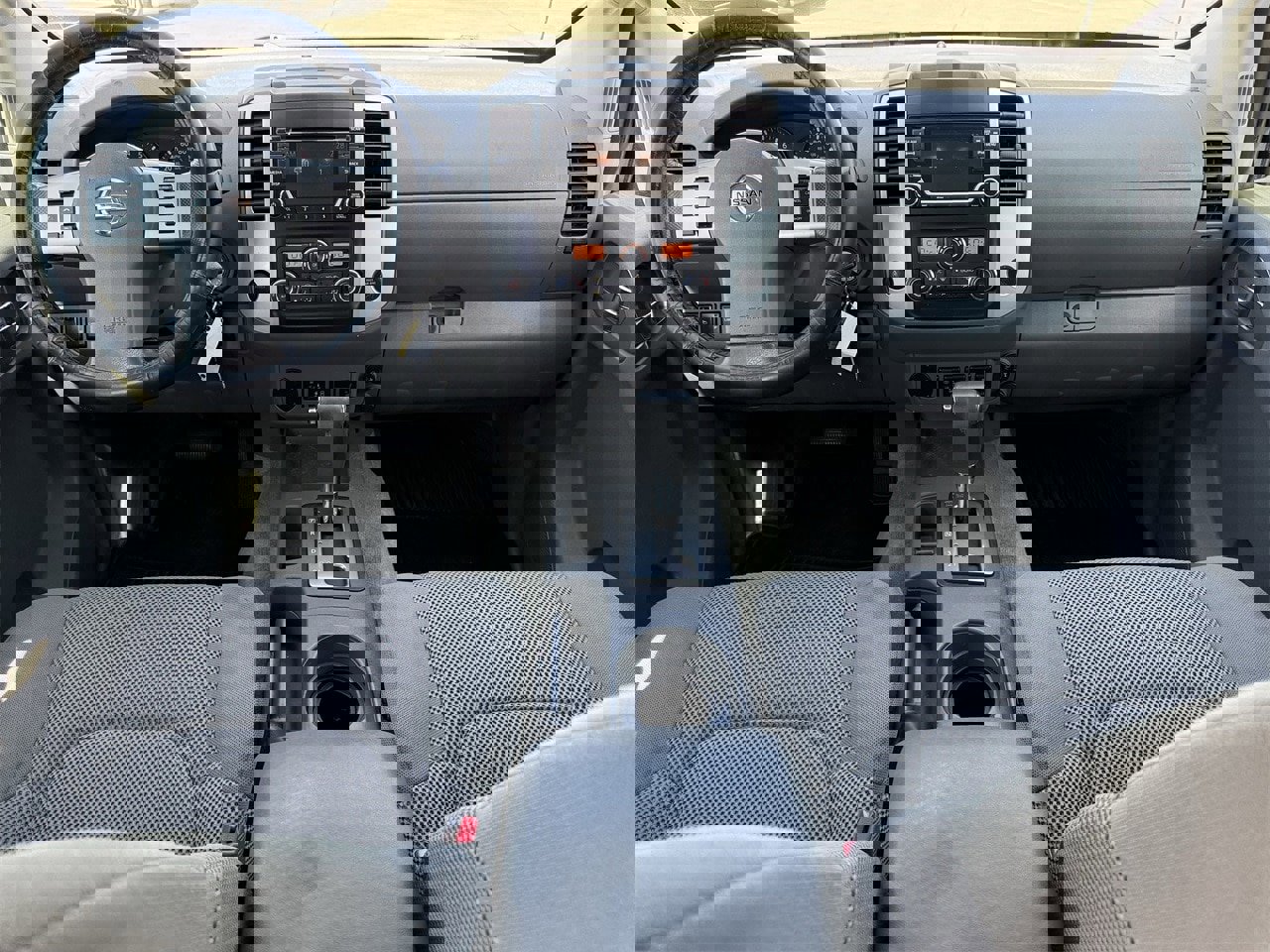 Used 2017 Nissan Frontier SV w/ SV Value Truck Package image 10