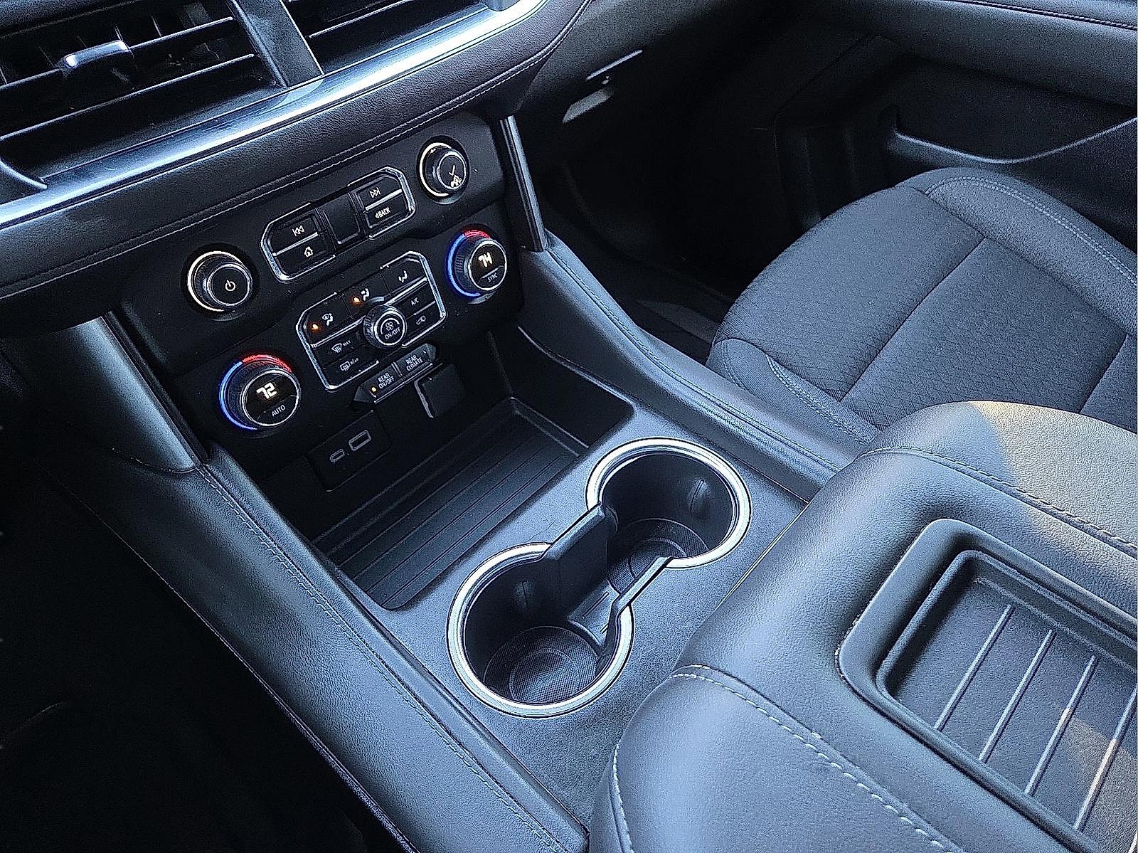 Used 2024 Chevrolet Suburban LS image 25