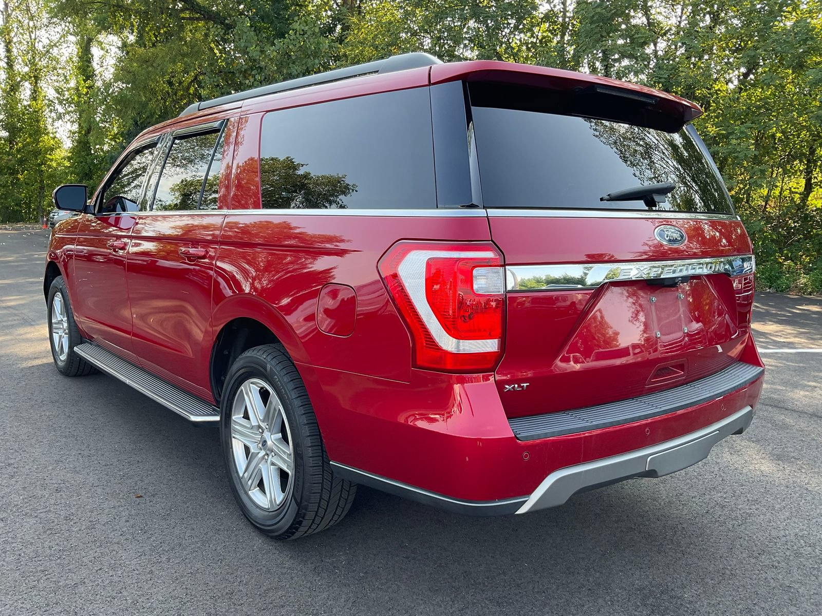 Certified 2021 Ford Expedition Max XLT RWD image 3