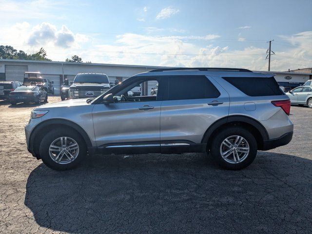 Certified 2023 Ford Explorer XLT AWD/4WD image 7