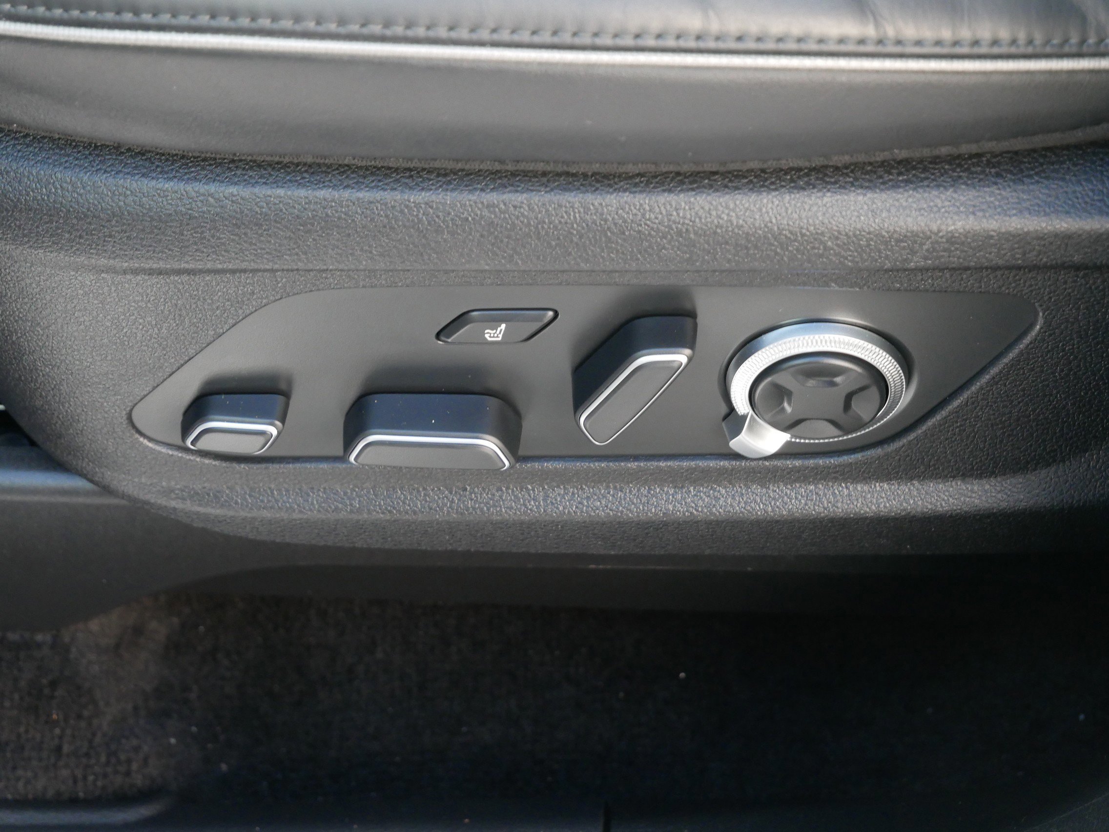 Used 2025 Hyundai Palisade Calligraphy image 14