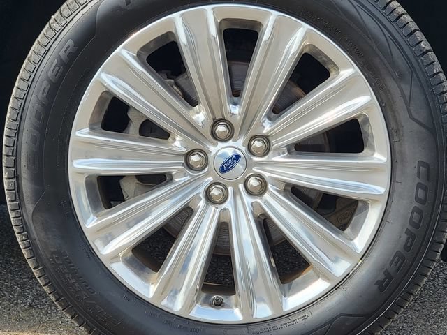 Certified 2023 Ford Explorer Limited w/ Limited Technology Package AWD/4WD image 17