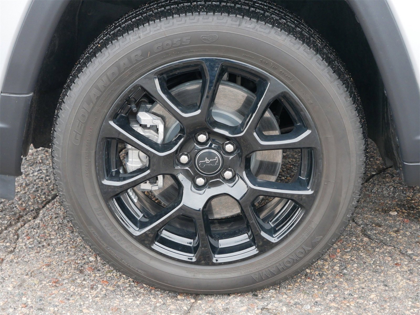 Used 2025 Jeep Compass Latitude w/ Altitude Special Edition image 9