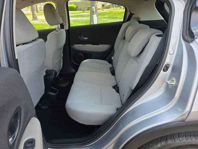 Used 2022 Honda HR-V LX image 32
