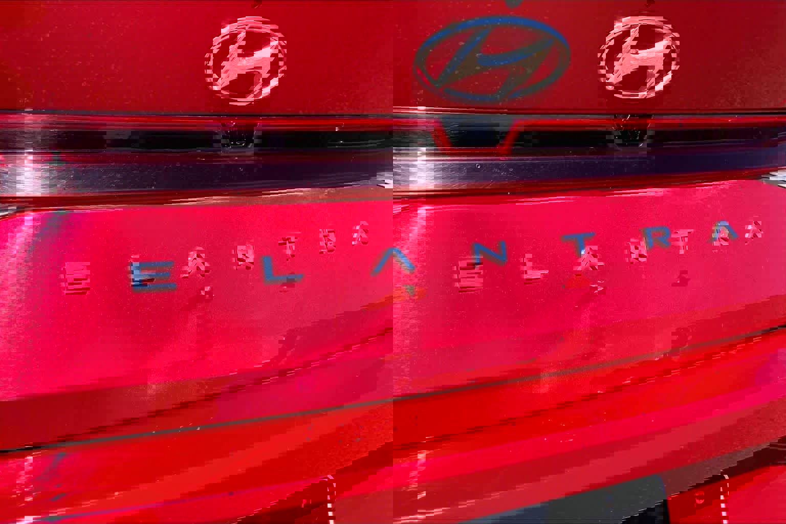 Used 2023 Hyundai Elantra SEL w/ Preferred Accessory Package image 12