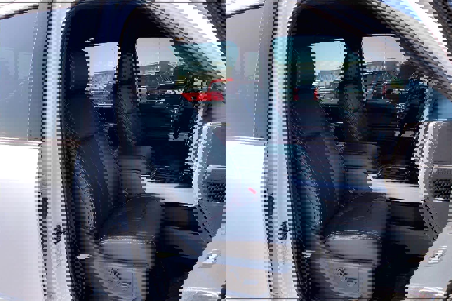 Certified 2022 Ford F250 Lariat w/ Lariat Value Package image 11