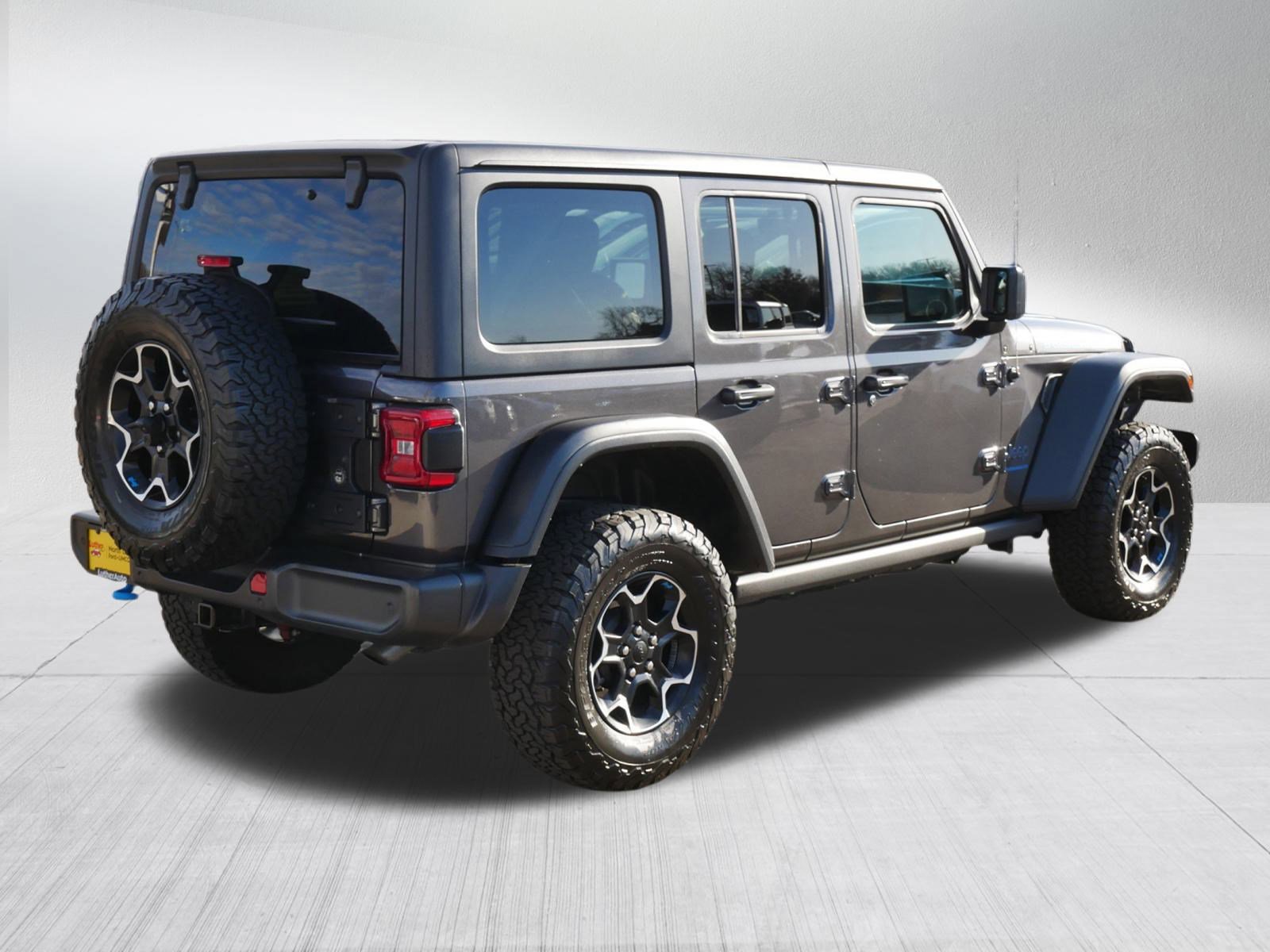 Used 2023 Jeep Wrangler Unlimited Rubicon 4xe w/ Safety Group image 5