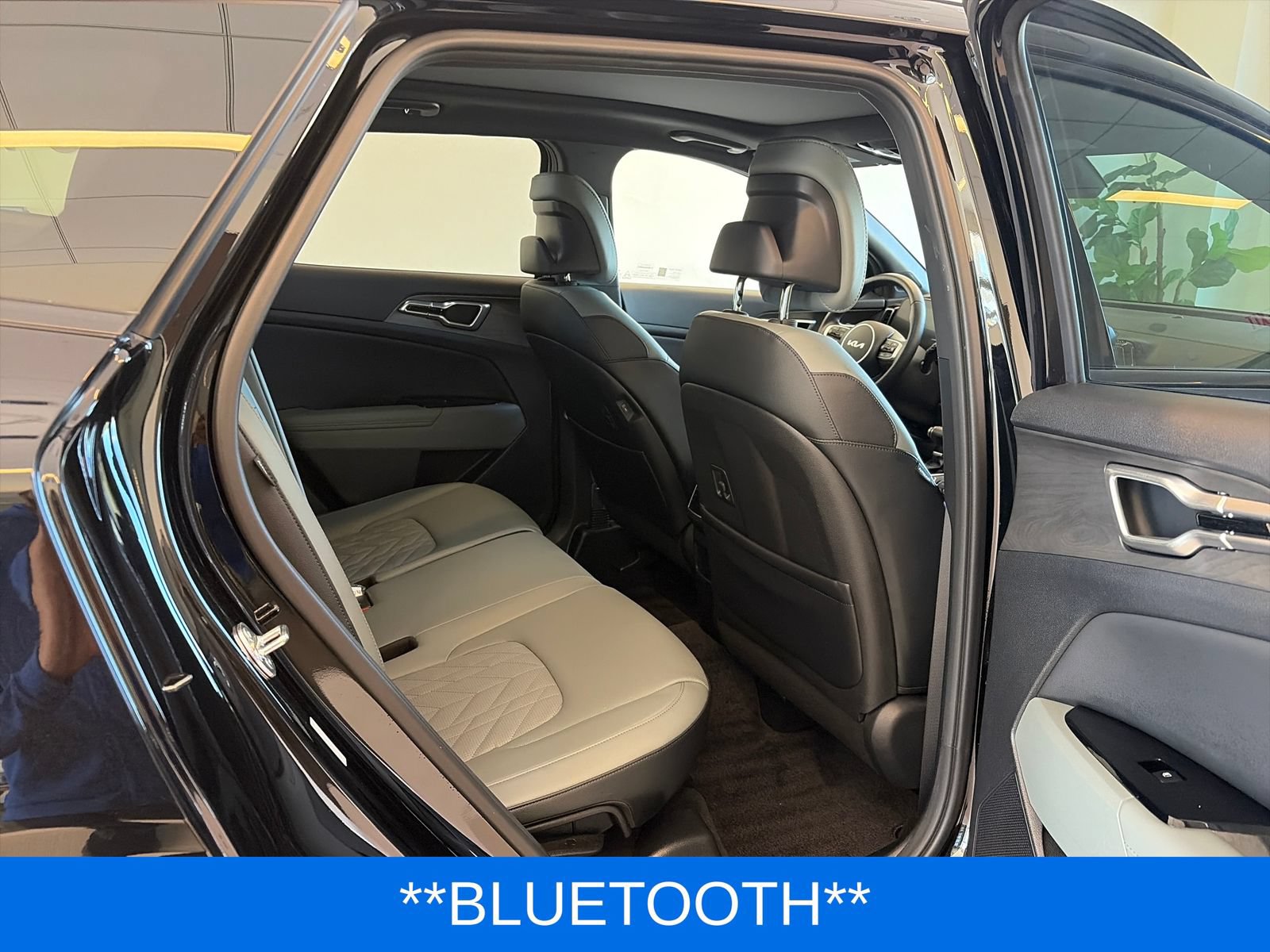 Used 2024 Kia Sportage X-Line w/ X-Line Premium Package AWD/4WD image 8