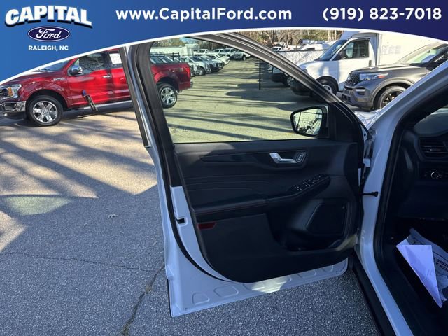 Certified 2025 Ford Escape ST-Line Elite w/ Tech Pack #1 image 19