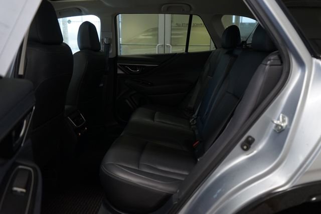 Used 2021 Subaru Outback Limited image 29